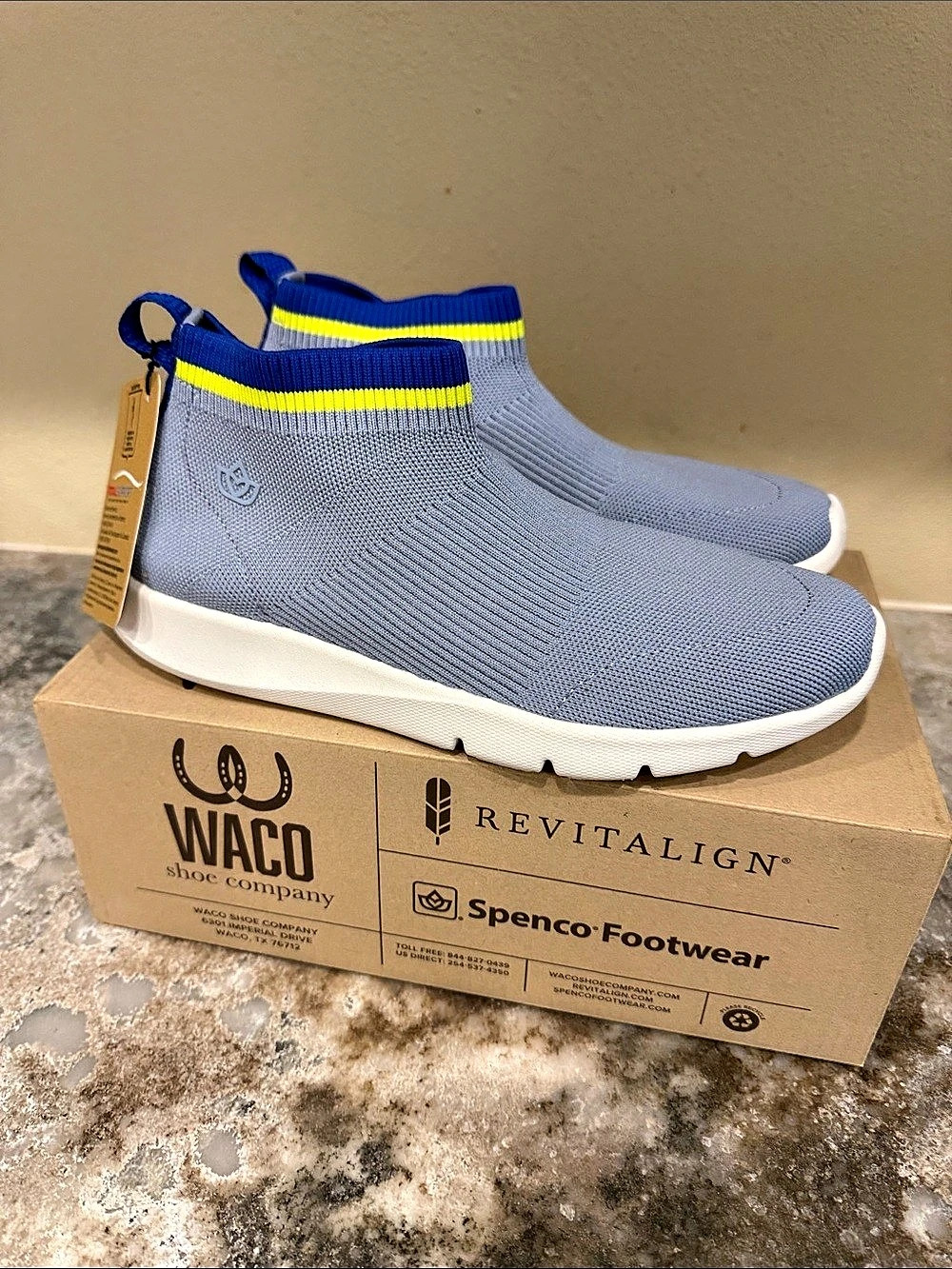 Waco Total Recovery Blue & Gray Sneakers US 7NWT